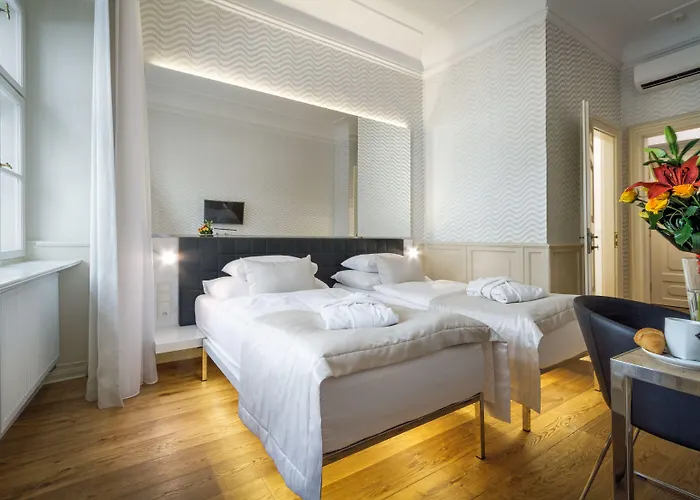 Golden Star Praha