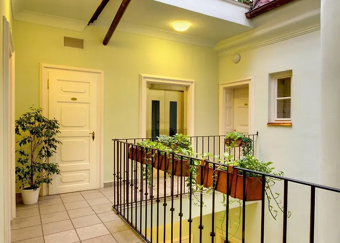 Golden Star Szálloda 4*