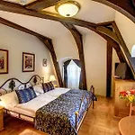 Hotel Golden Star