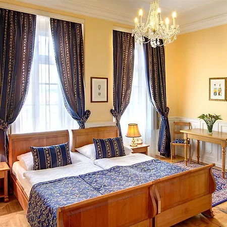 Hotel Golden Star 4*